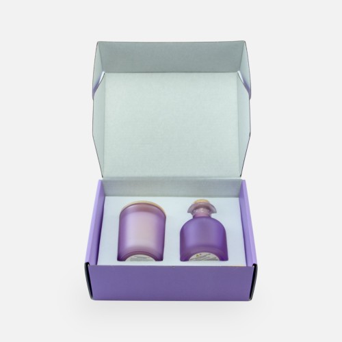 Luxegiftbox geurkaars & diffuser gevuld - frosted lila